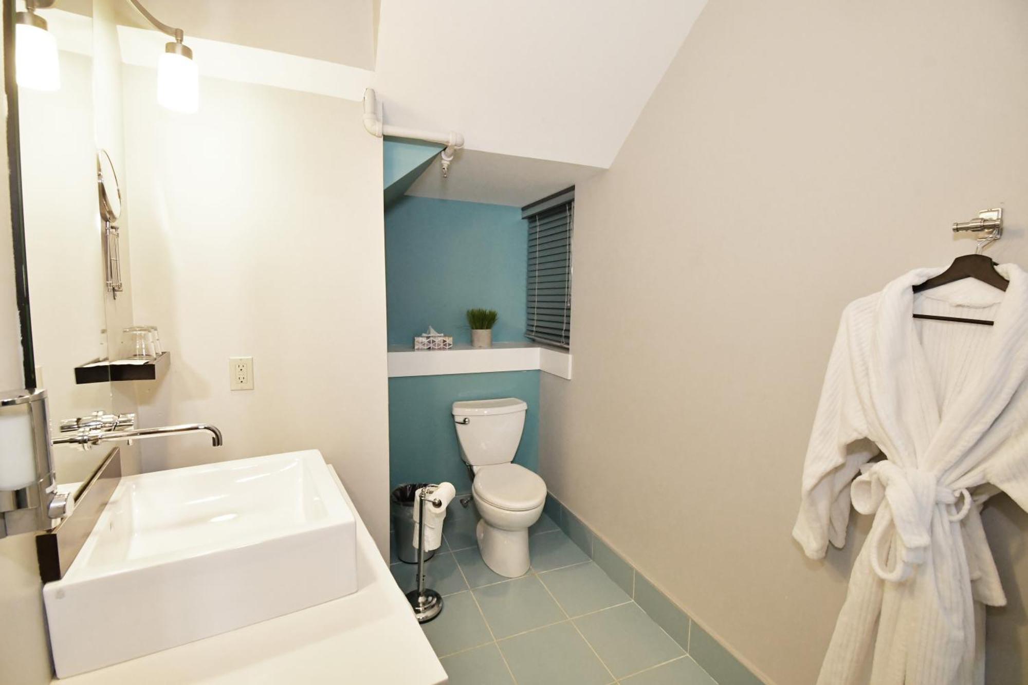 St James Gate By Bower Boutique Hotels Moncton Rum bild